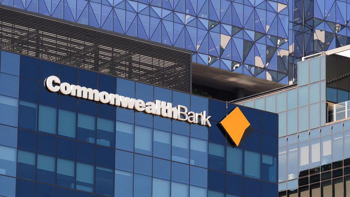 Commonwealth Bank Reverses AI Job Cuts, Apologizes for Error