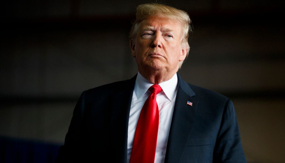 White House in Chaos Over Thrown Objects as Trump Blames AI for Video